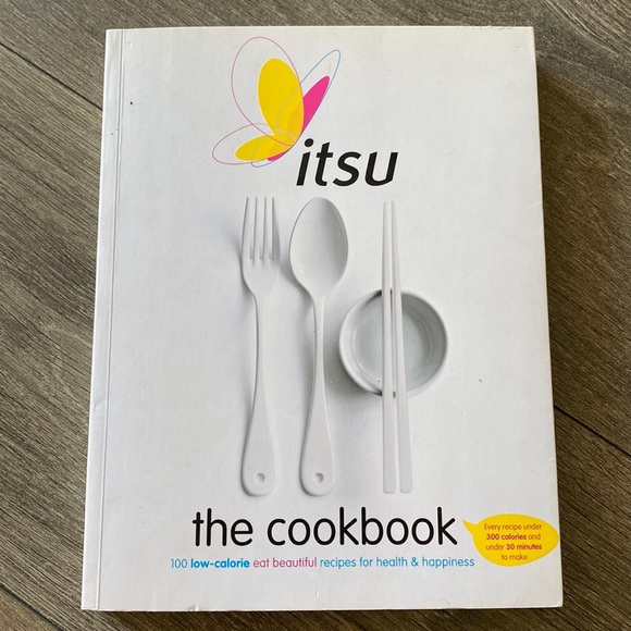 Itsu Cook Book - Picture 1 of 2